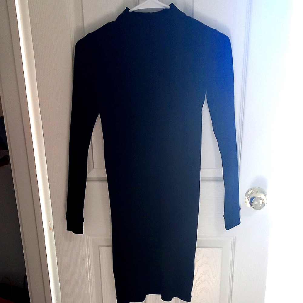 Elegant Black Long Sleeve Dress